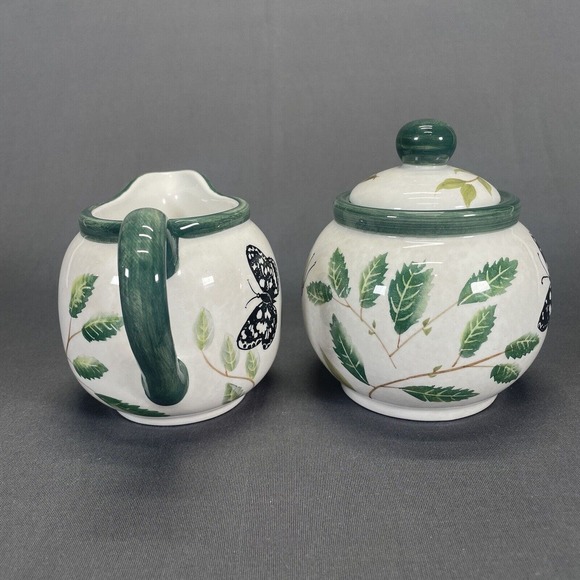 Vintage Sakura Sugar Bowl with Lid and Creamer Butterflies Pattern - Picture 4 of 8